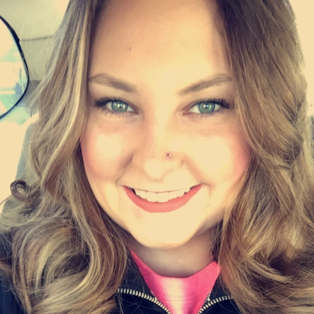 Meet your Posher, Julia